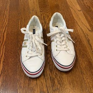 Tommy Hilfiger sneakers